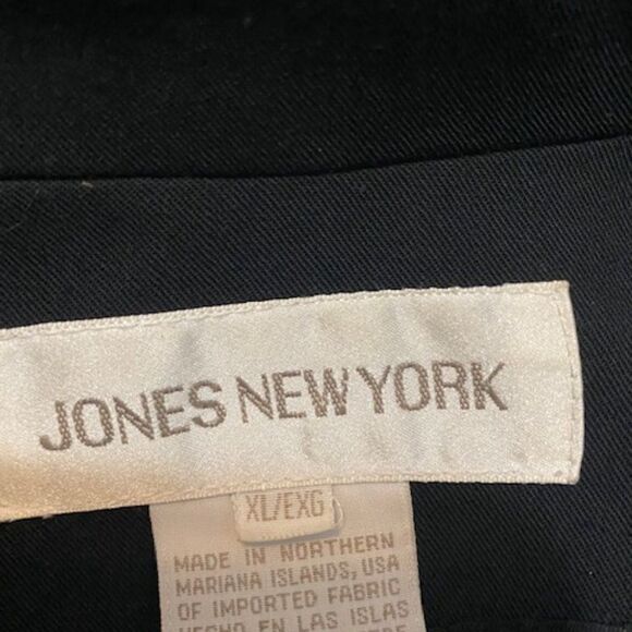 Jones New York Black Blazer, size XLarge - Picture 3 of 3